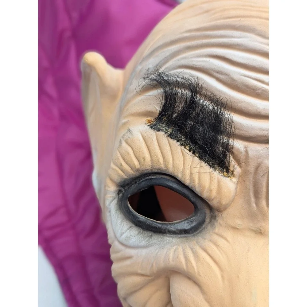 VTG Easter Unlimited Halloween Rubber Mask Dracula Vampire Pink Collar Nose Hair